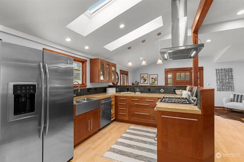 2126 N 87th St, Seattle, WA 98103 photo 9