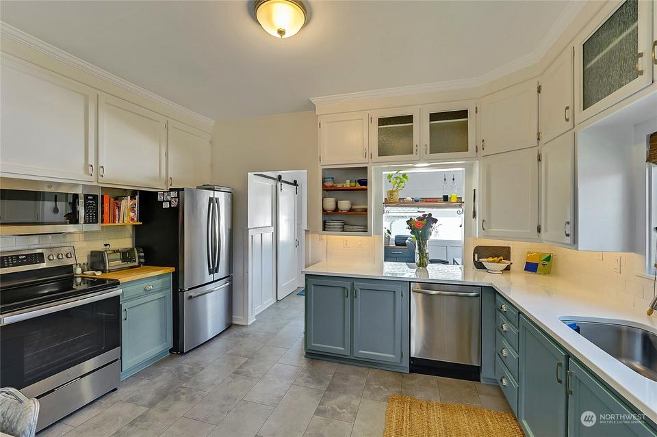  1404 10th St, Anacortes, WA 98221 photo 11