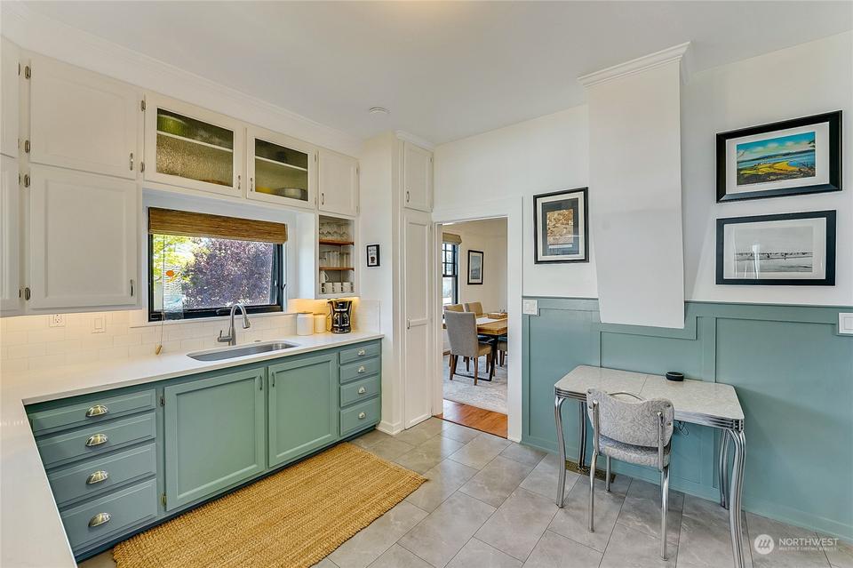  1404 10th St, Anacortes, WA 98221 photo 12