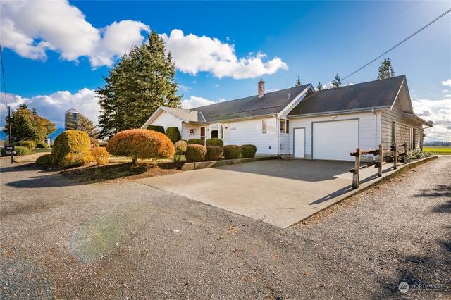 1243 Abbott Rd, Lynden, WA 98264