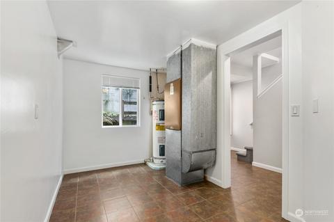 10326 NE 185th St #C, Bothell, WA 98011 photo 4