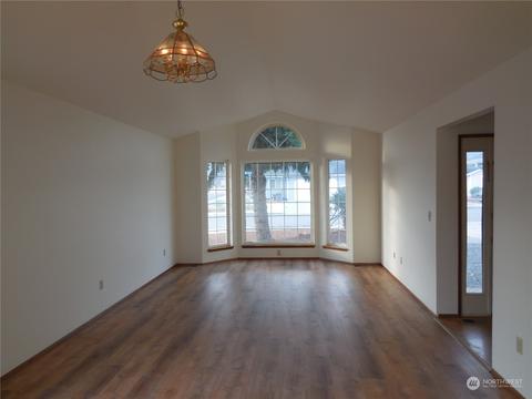 972 Cedar St, Sequim, WA 98382 photo 4