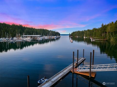 304 Black Point Rd, Brinnon, WA 98320
