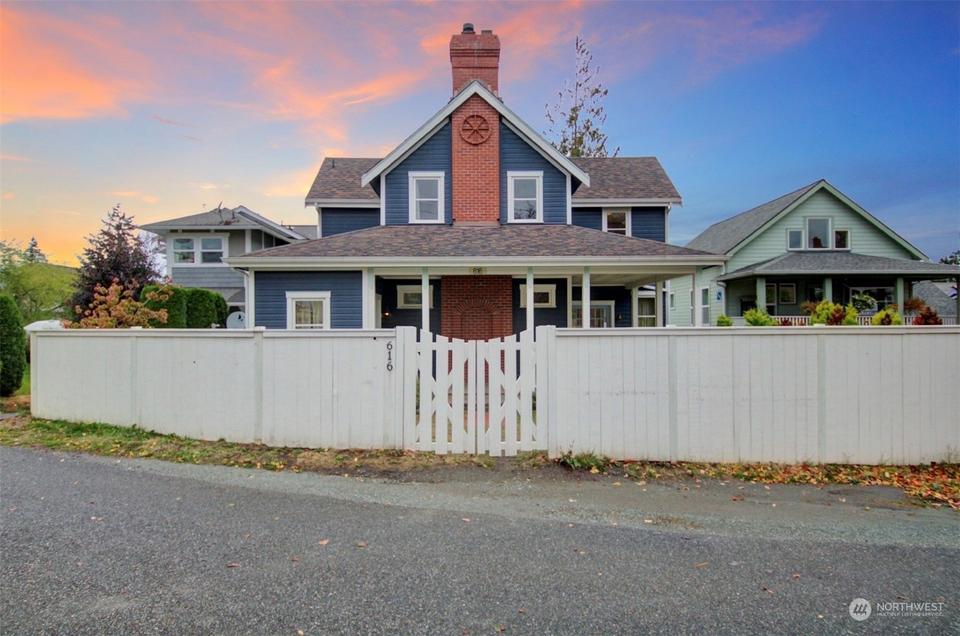 616 S 4th St, La Conner, WA 98257 1 photo Movoto