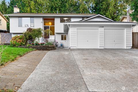17529 Brook Blvd, Bothell, WA 98012 photo 2