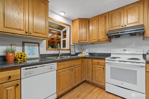 17529 Brook Blvd, Bothell, WA 98012 photo 14