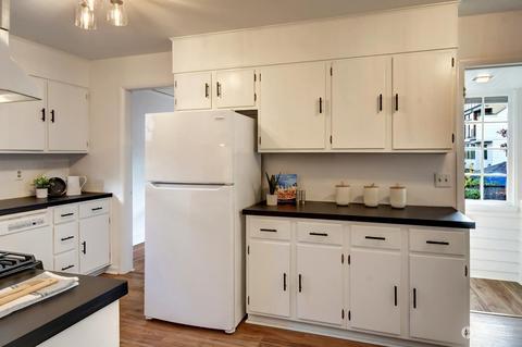 1111 N 40th St, Seattle, WA 98103 photo 6