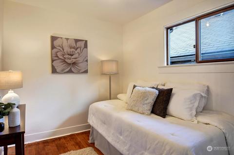 1111 N 40th St, Seattle, WA 98103 photo 10