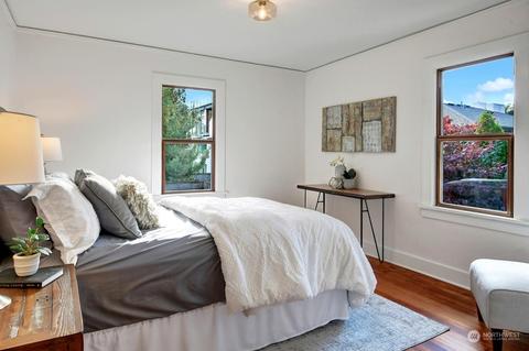 1111 N 40th St, Seattle, WA 98103 photo 9