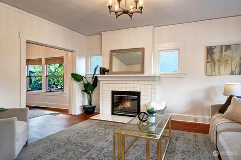 1111 N 40th St, Seattle, WA 98103 photo 3