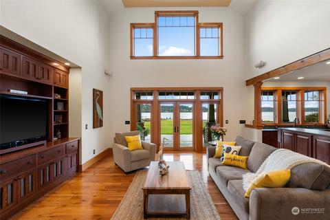 6920 E Grapeview Loop Rd, Allyn, WA 98524 photo 4