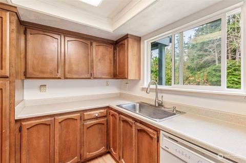 820 E Cady Rd #C203, Everett, WA 98203 photo 3