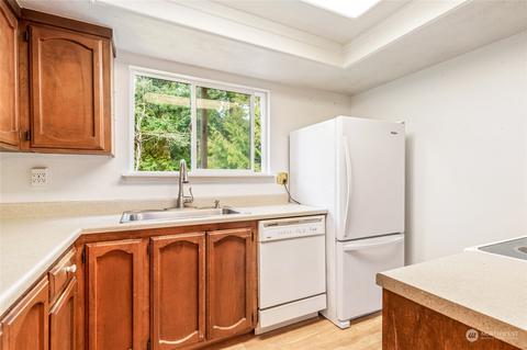 820 E Cady Rd #C203, Everett, WA 98203 photo 4