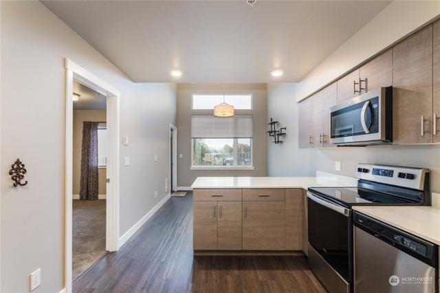 1882 Front St #409, Lynden, WA 98264