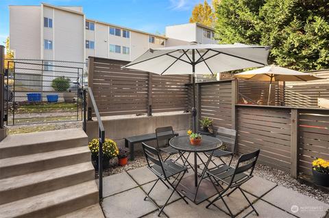 1922 E John St, Seattle, WA 98112 photo 4