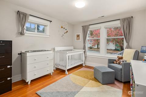 4029 Interlake Ave N, Seattle, WA 98103 photo 10