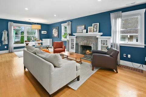 4029 Interlake Ave N, Seattle, WA 98103 photo 3