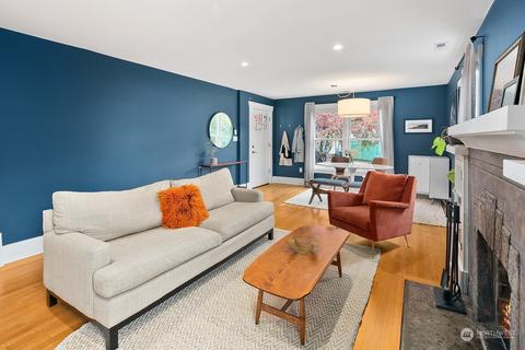 4029 Interlake Ave N, Seattle, WA 98103 photo 4