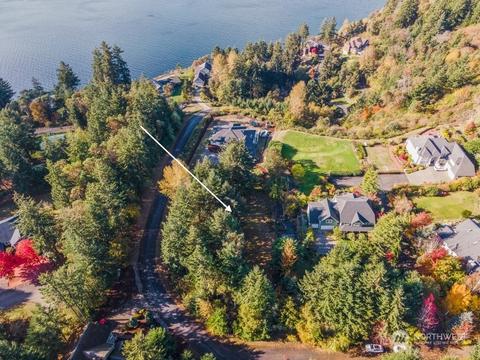 1037 Papago Dr, Fox Island, WA 98333
