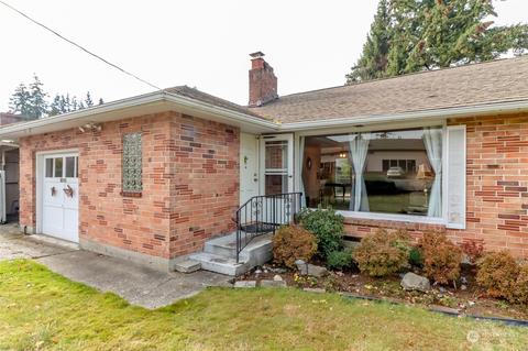 6220 East Dr, Everett, WA 98203 photo 2