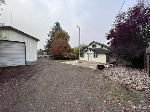 904 D St, Vader, WA 98593 photo 2