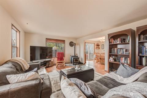 1521 Cedar St, Everett, WA 98201 photo 4