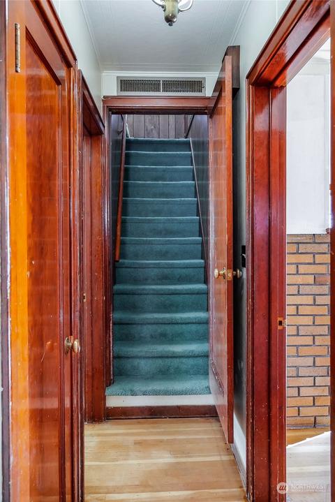 215 E 5th St, Lind, WA 99341 photo 4