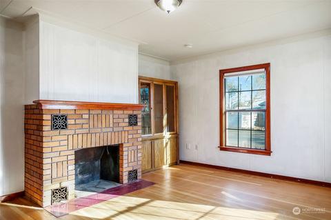 215 E 5th St, Lind, WA 99341 photo 2