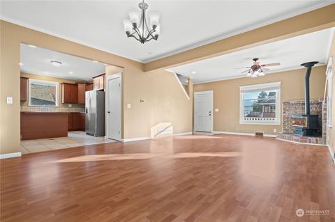 1579 Sorenson Ave, Enumclaw, WA 98022 photo 14