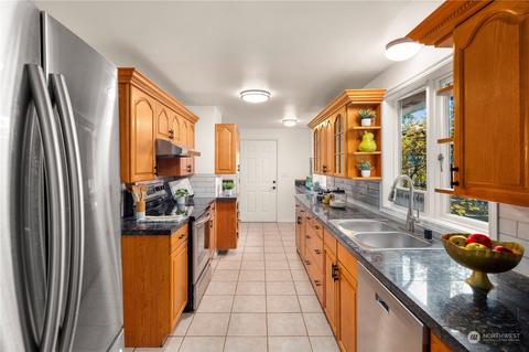 11030 Circle Dr, Bothell, WA 98011 photo 10