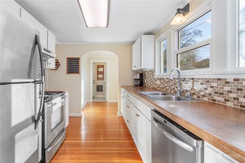 1503 Colby Ave, Everett, WA 98201 photo 5