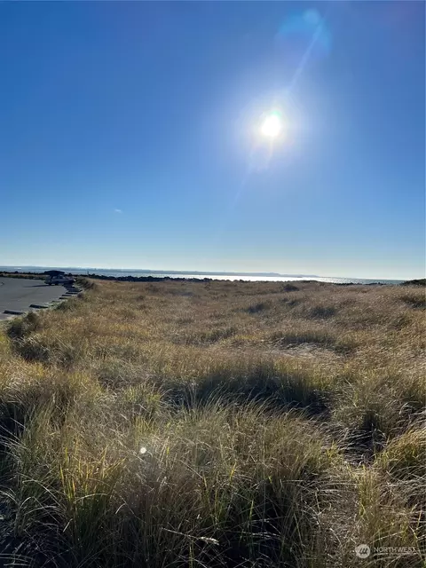 420 S Portal Loop SW, Ocean Shores, WA 98569
