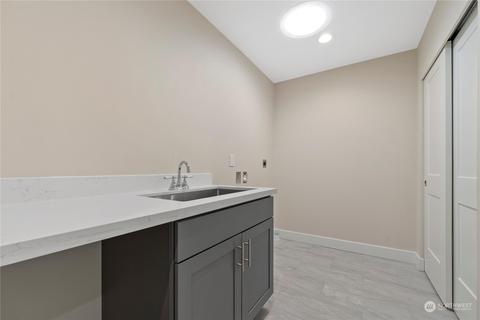 725 Edmonds Way, Edmonds, WA 98020 photo 25