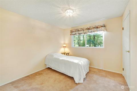 22215 49th Ave SE, Bothell, WA 98021 photo 18