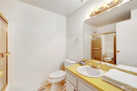 22215 49th Ave SE, Bothell, WA 98021 photo 19