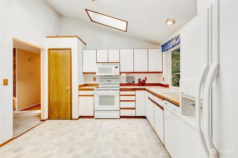 22215 49th Ave SE, Bothell, WA 98021 photo 10