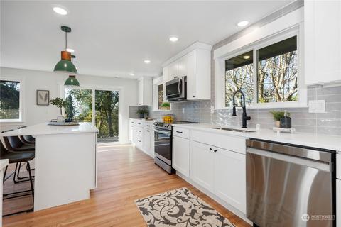 1428 Olympic Ave, Edmonds, WA 98020 photo 17