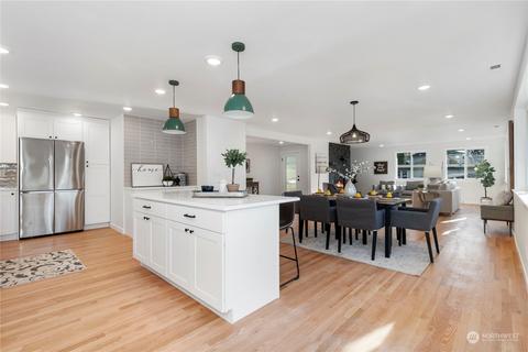 1428 Olympic Ave, Edmonds, WA 98020 photo 4