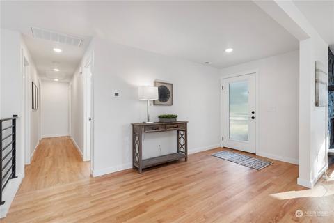 1428 Olympic Ave, Edmonds, WA 98020 photo 9
