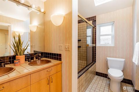 2617 Broadway E, Seattle, WA 98102 photo 18