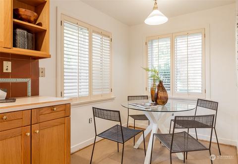 2617 Broadway E, Seattle, WA 98102 photo 8