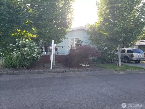 520 Willow Dr #111, Enumclaw, WA 98022