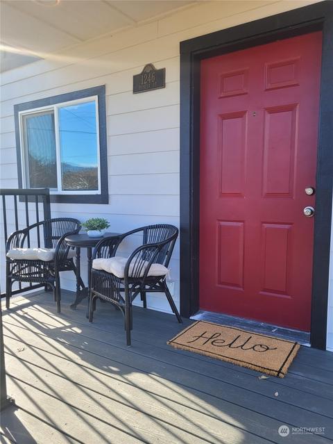 1246 Pioneer St, Enumclaw, WA 98022 photo 4