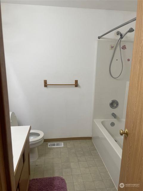 6018 208th St E, Spanaway, WA 98387 photo 5