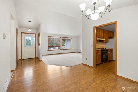 271 E Madrona Pkwy, Grapeview, WA 98546 photo 8