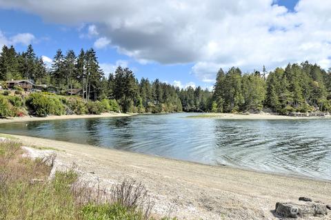 271 E Madrona Pkwy, Grapeview, WA 98546 photo 5