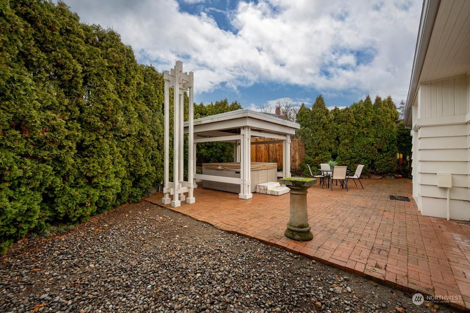  4220 SW 109th St, Seattle, WA 98146 photo 38