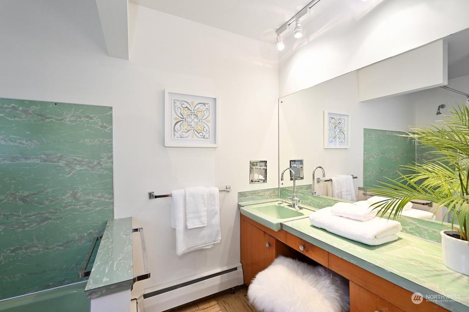  4220 SW 109th St, Seattle, WA 98146 photo 28