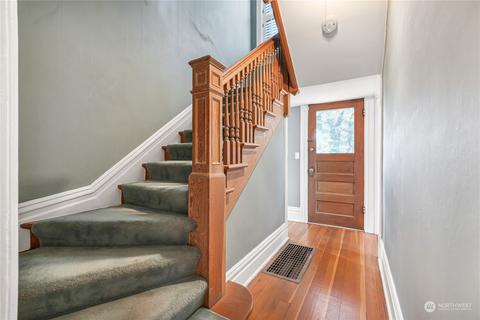 1009 Summit Ave E, Seattle, WA 98102 photo 10