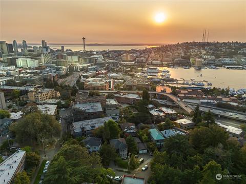 1009 Summit Ave E, Seattle, WA 98102 photo 17